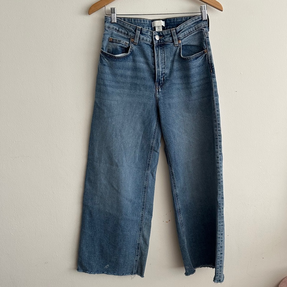 2/$50 Wide Straight Leg Medium Wash Jeans H&M SIZE 6 WOMEN'S - Picture 4 of 8